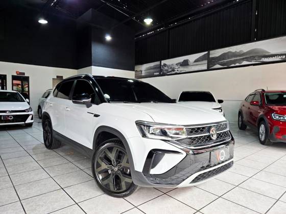 VOLKSWAGEN TAOS 1.4 250 TSI TOTAL FLEX HIGHLINE AUTOMÁTICO
